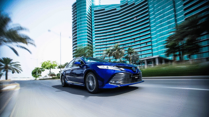 Toyota Camry HEV 2018 - Stylish Exterior