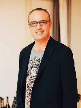 Fredrik Reinisch - General Manager V Hotel Dubai